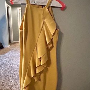 Vince Camuto Halter Dress Size 6 Yellow